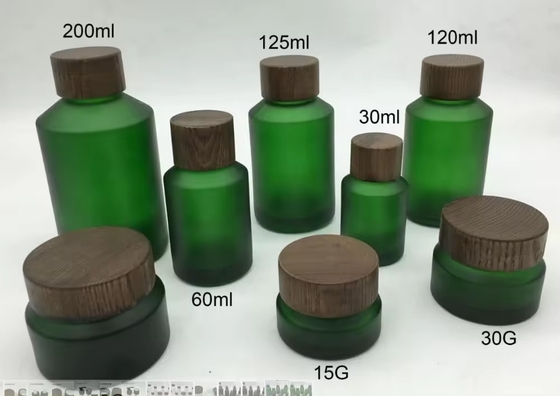 30g, 50g, 15ml, 30ml, 60ml, 120ml, bouteille en verre glacé vert avec couvercle à vis en bois