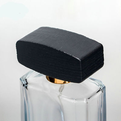 le parfum 30ml en verre vide met 28MM en bouteille 28/400 de chapeaux en bois carrés