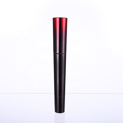 les tubes de mascara de 12ml 15mm entassent en vrac le rose et le tube noir 12g de mascara